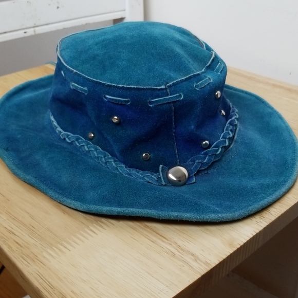 hippy bucket hat